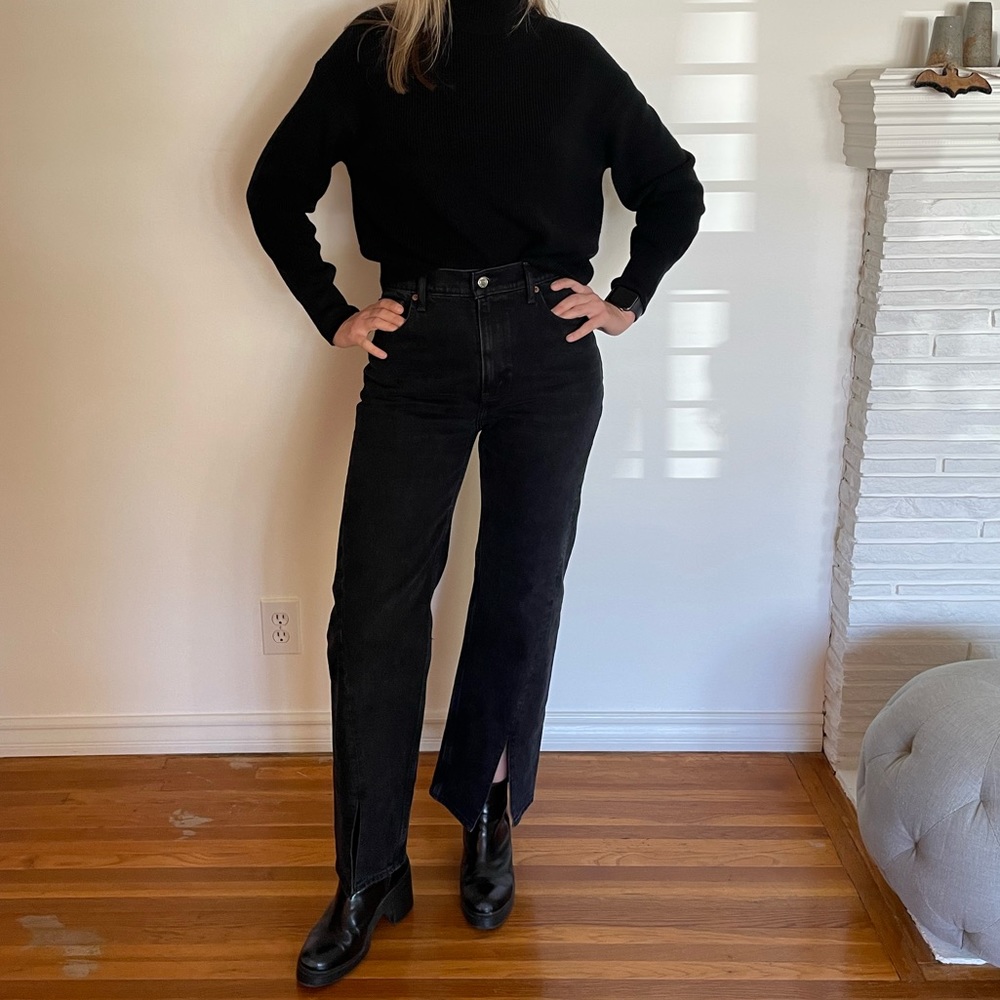 Abercrombie and Fitch 90’s Relaxed Jean High Rise